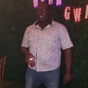 Meet your Posher, Adrian